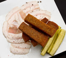 Настоящее деревенское сало