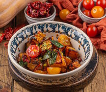 Печеная тыква с томатами черри