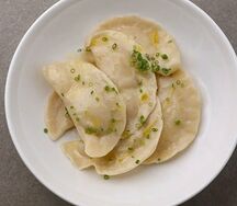 Вареники с картофелем и жаренным луком