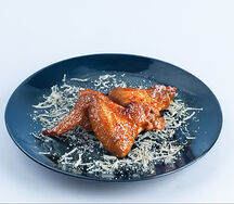 Куриные крылья в остром соусе