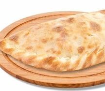 Кальцоне с курицей и сыром 