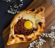 Хачапури по-аджарски