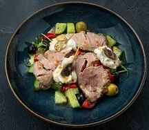 Салат с ростбифом