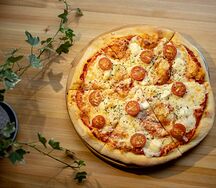 Пицца на тонком Брынза и Черри