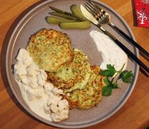 Оладушки из кабачков с курочкой