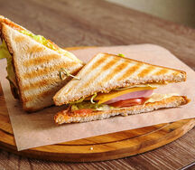 Клаб-сэндвич с лососем