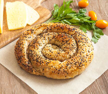 Улитка с сыром и зеленью