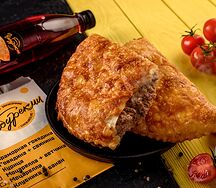 Чебурек с бараниной