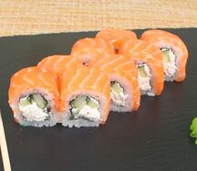 Филадельфия с лососем 8 шт