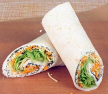 Закуска Сырный салат в лаваше