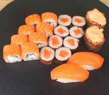 Сет с лососем 20 шт