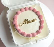 Бенто-торт с акриловым топпером Маме