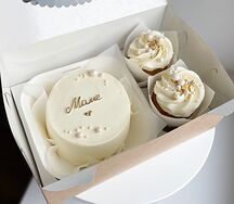 Набор бенто-торт и 2 капкейка для мамы