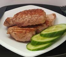 Домашний стейк из cвинoго окорока