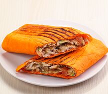 Шаурма в сырном лаваше