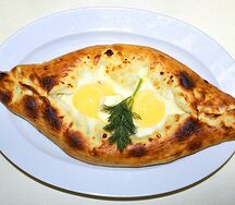 Хачапури по-аджарски