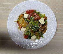 Салат с хрустящими баклажанами