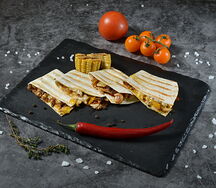 Кесадилья с курицей