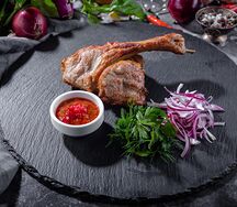 Каре ягненка на мангале