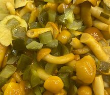 Наполнитель с опятами и огурцами