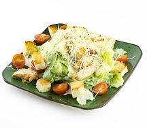 Салат Цезарь с курицей 