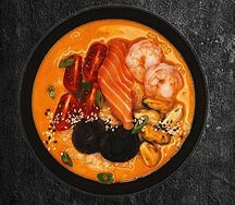 Том ям с морепродуктами