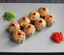 Запеченный с лососем в кунжуте