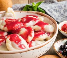 Вареники отварные с вишней