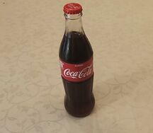 Coca-Cola в стеклянной бутылке 