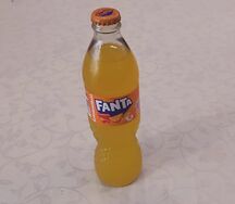 Fanta в стеклянной бутылке 