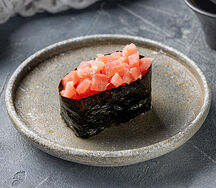 Острые с тунцом