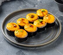 Запеченный ролл с мидиями