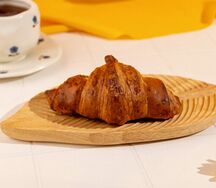 Круассан с абрикосом