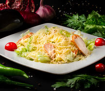 Салат Цезарь с курицей