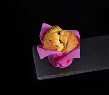 Маффин клубничный с шоколадом