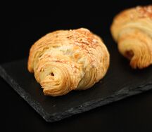 Круассан с ветчиной и сыром