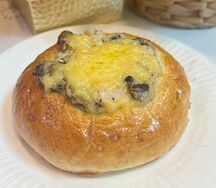 Гнездо с курицей и грибами