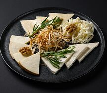 Ассорти из грузинских сыров