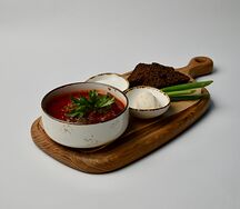Борщ выдержанный со смальцем 