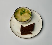 Куриный бульон с лапшой