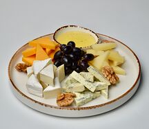Сырная тарелка 