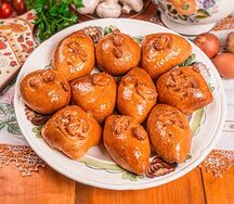Ассорти сытных фуршетных пирожков