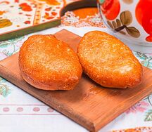 Жареный пирожок с картошкой