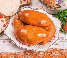 Пирожок с капустой