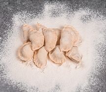 Замороженные вареники с вишней