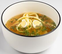 Суп куриный с домашней лапшой