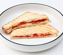 Горячие тосты с курицей