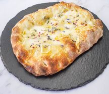 Пицца с фермерскими сырами Тольяттинской сыроварни Paniere