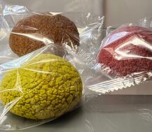 Пирожное Шу фисташка-малина