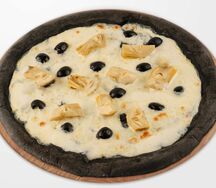 Пицца с артишоками Блэк